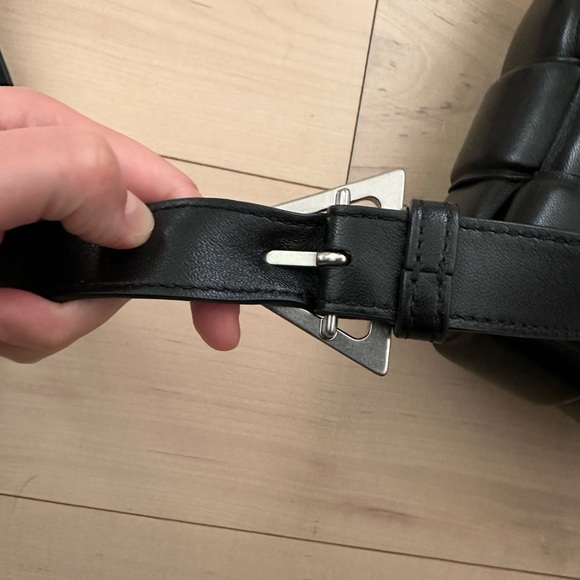 Botttega Veneta Black Padded Cassette bag - Picture 4 of 9